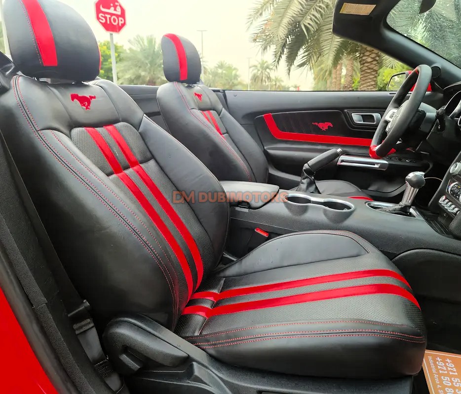 2023 Ford Mustang EcoBoost Premium for Sale in Dubai, photo 14 of 15