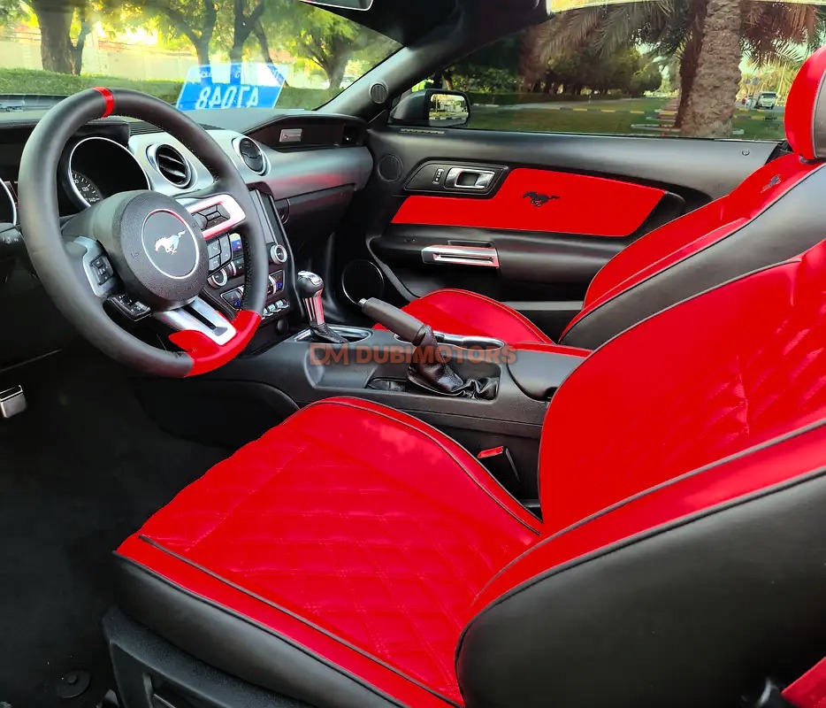 2023 Ford Mustang EcoBoost Premium for Sale in Dubai, photo 4 of 14