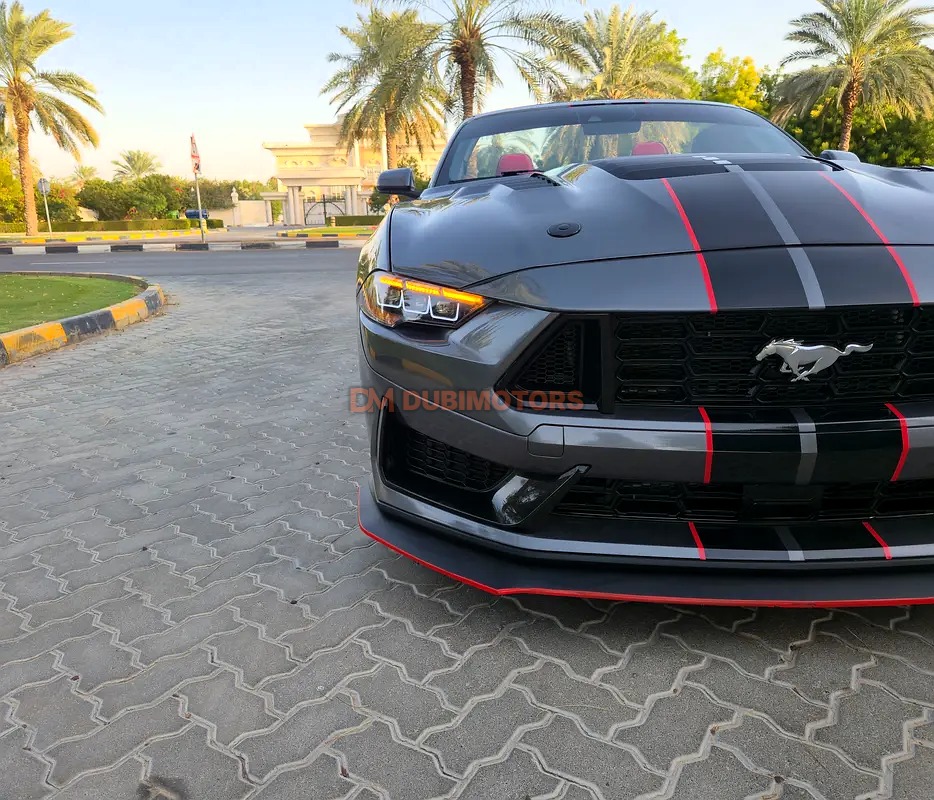 2023 Ford Mustang EcoBoost Premium for Sale in Dubai, photo 13 of 14