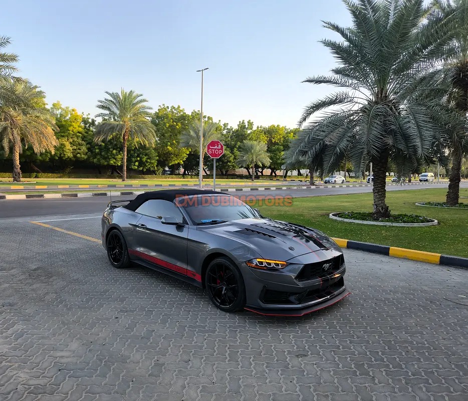 2023 Ford Mustang EcoBoost Premium for Sale in Dubai, photo 14 of 14