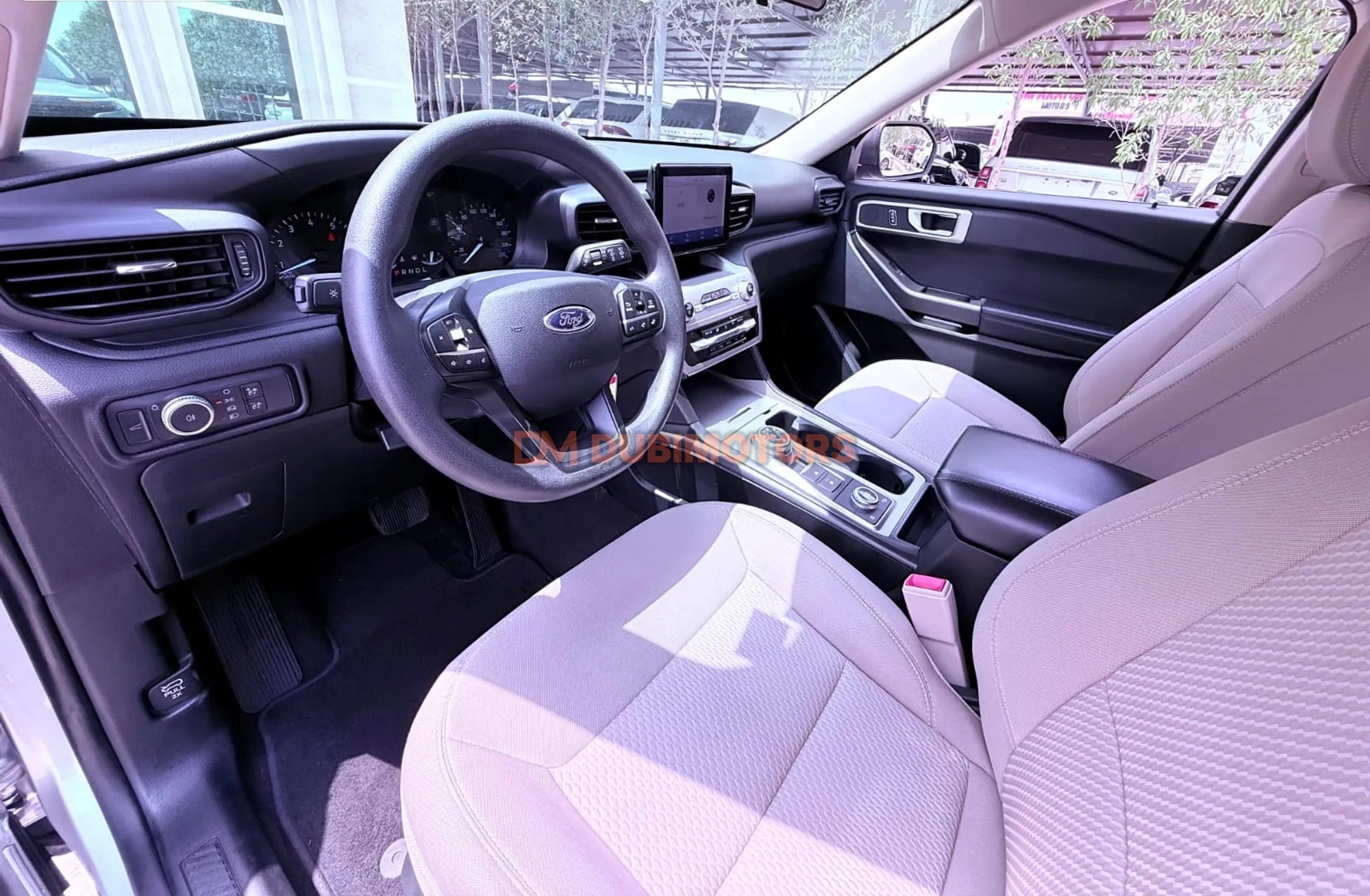 2021 Ford Explorer Base for Sale in Sharjah, photo 5 of 10
