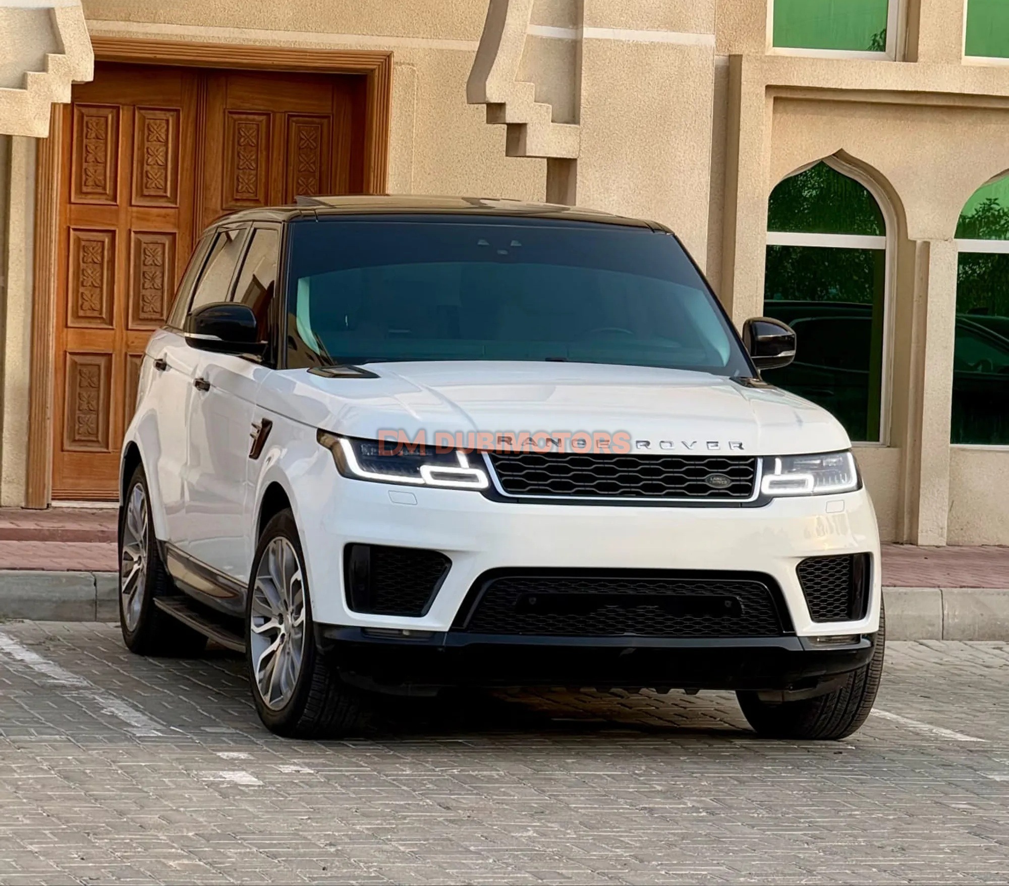 2018 Land Rover Range Rover Sport SE for Sale in Sharjah, photo 7 of 14