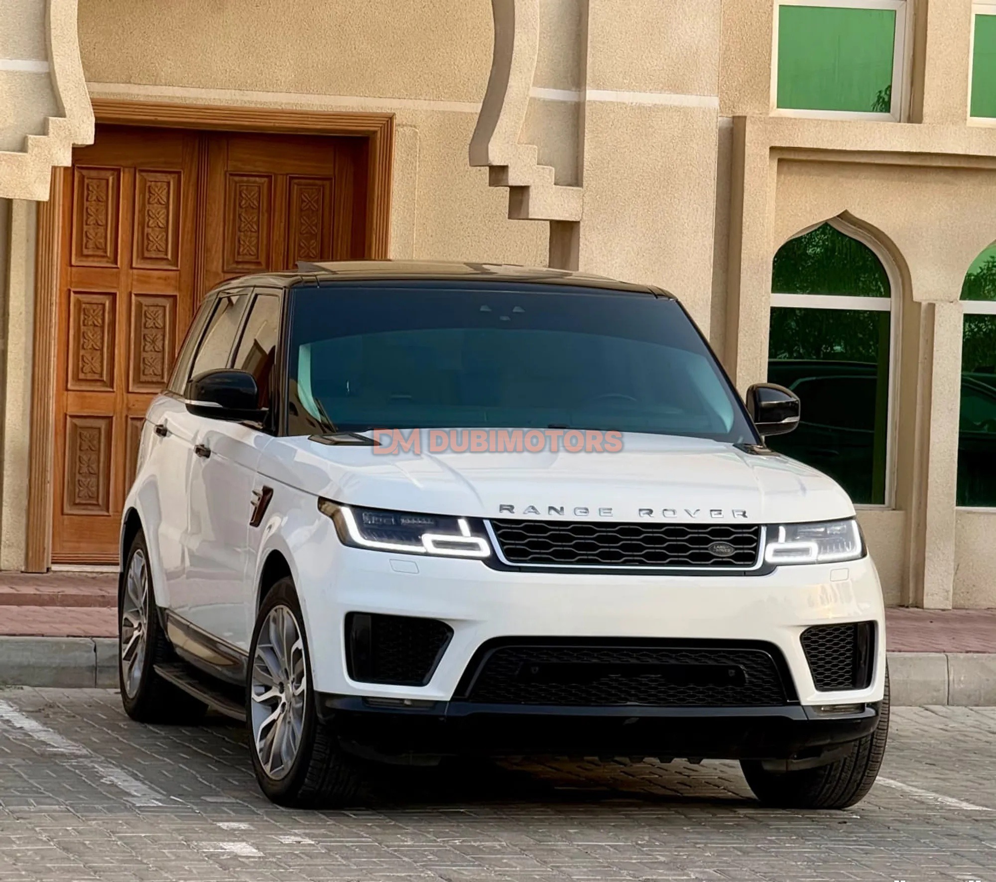 2018 Land Rover Range Rover Sport SE for Sale in Sharjah, photo 11 of 14