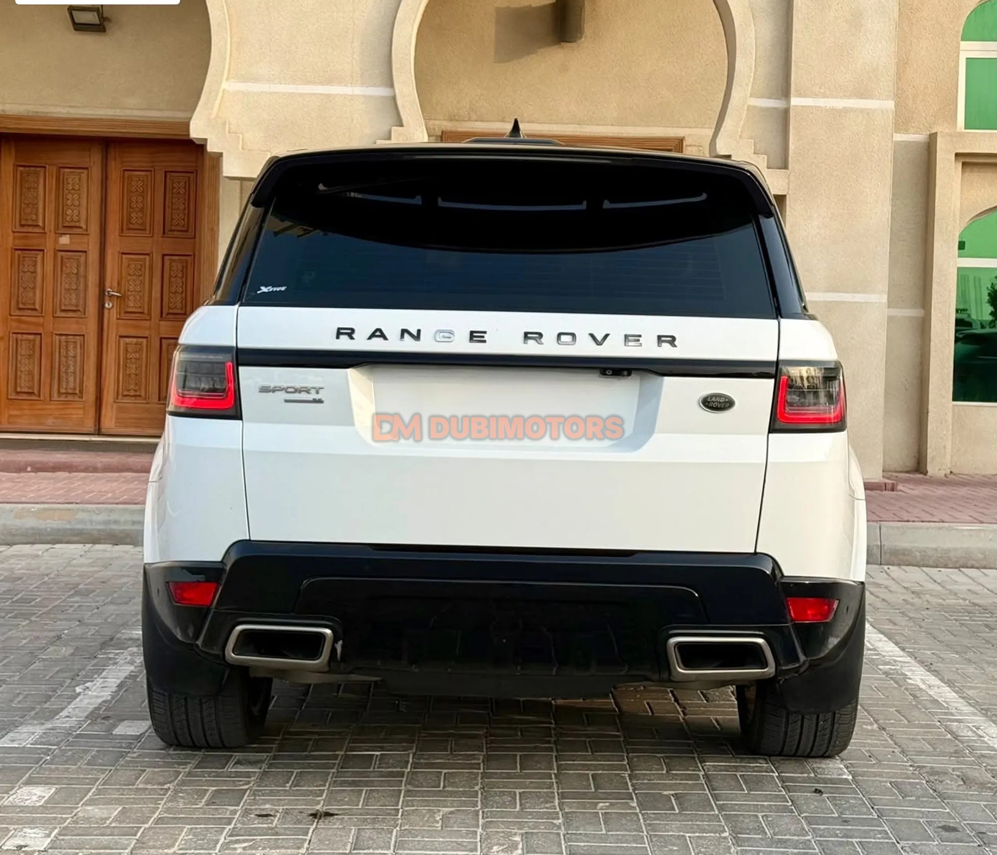2018 Land Rover Range Rover Sport SE for Sale in Sharjah, photo 12 of 14
