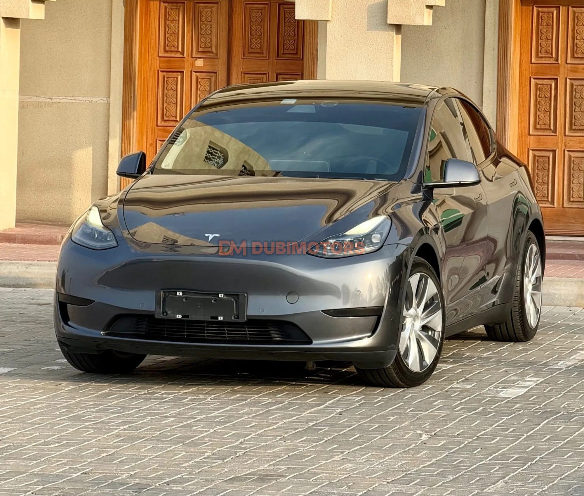 2022 Tesla Model Y Standard Range for Sale in Sharjah, photo 4 of 12