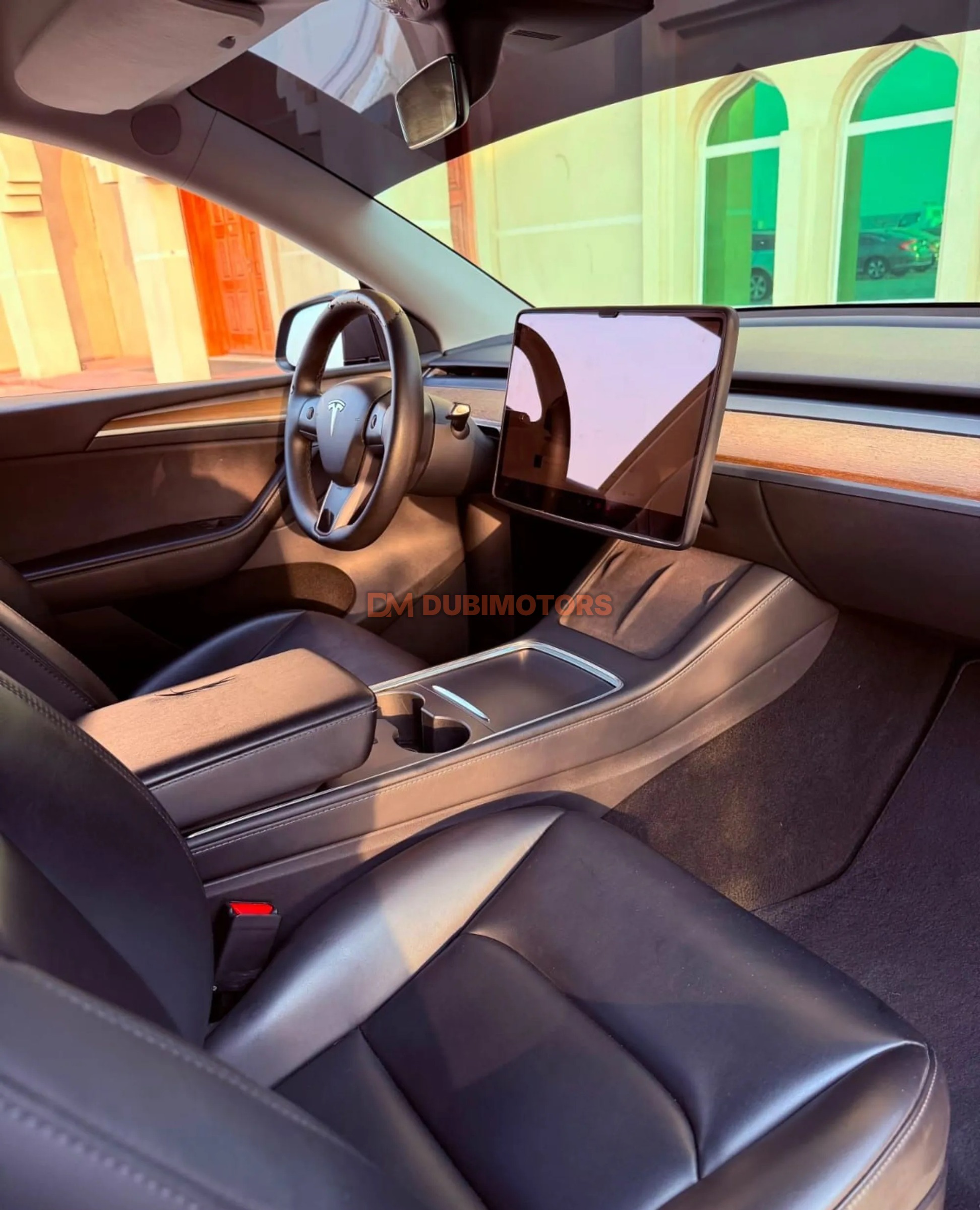 2022 Tesla Model Y Standard Range for Sale in Sharjah, photo 9 of 12