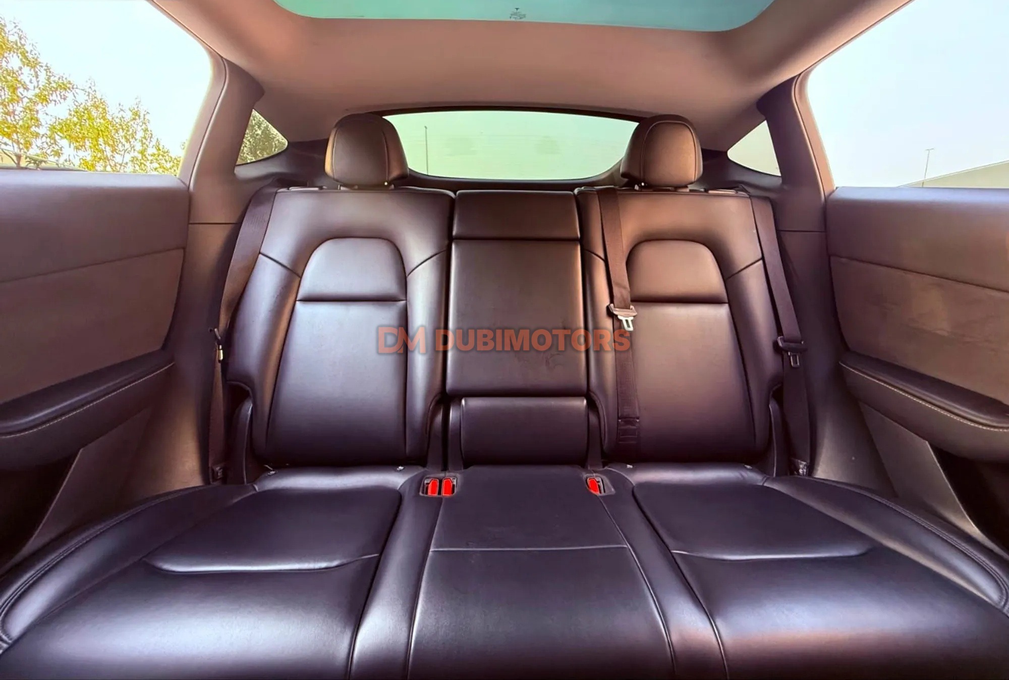 2022 Tesla Model Y Standard Range for Sale in Sharjah, photo 12 of 12