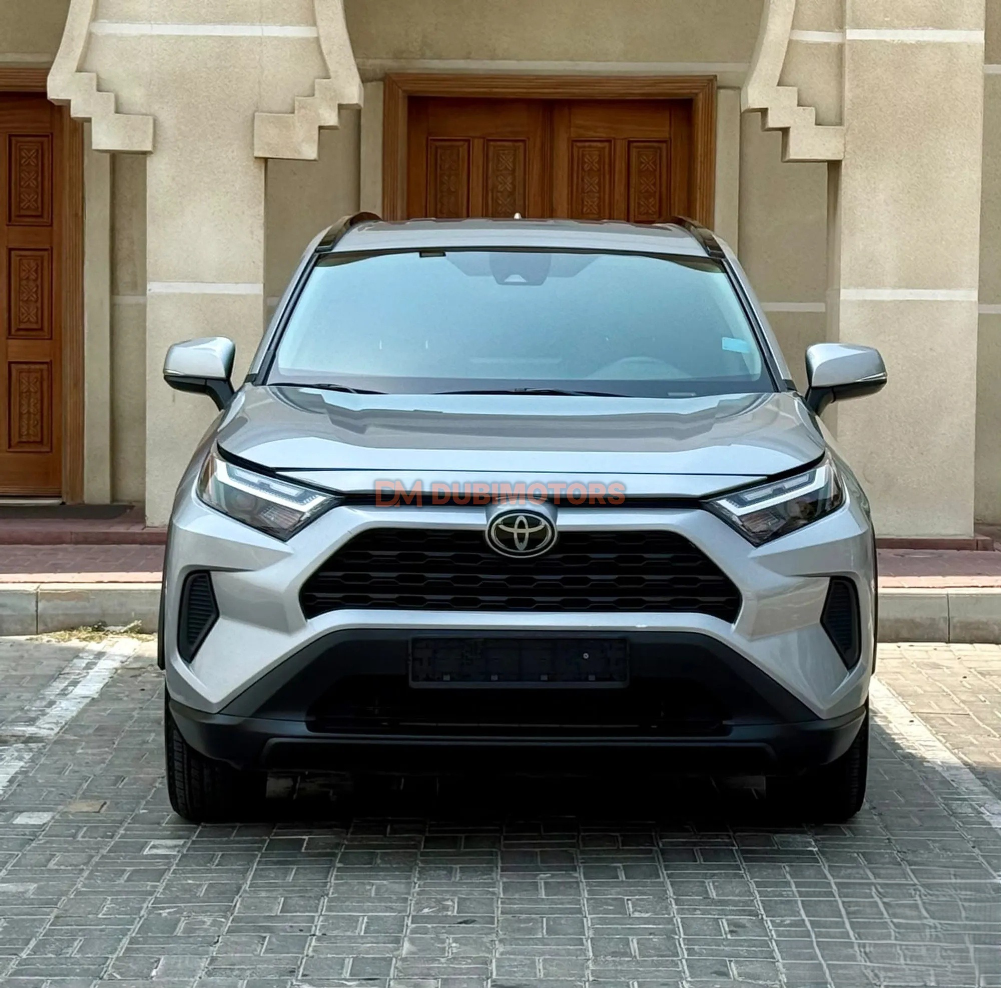 2024 Toyota RAV4 XLE for Sale in Sharjah, photo 3 of 12