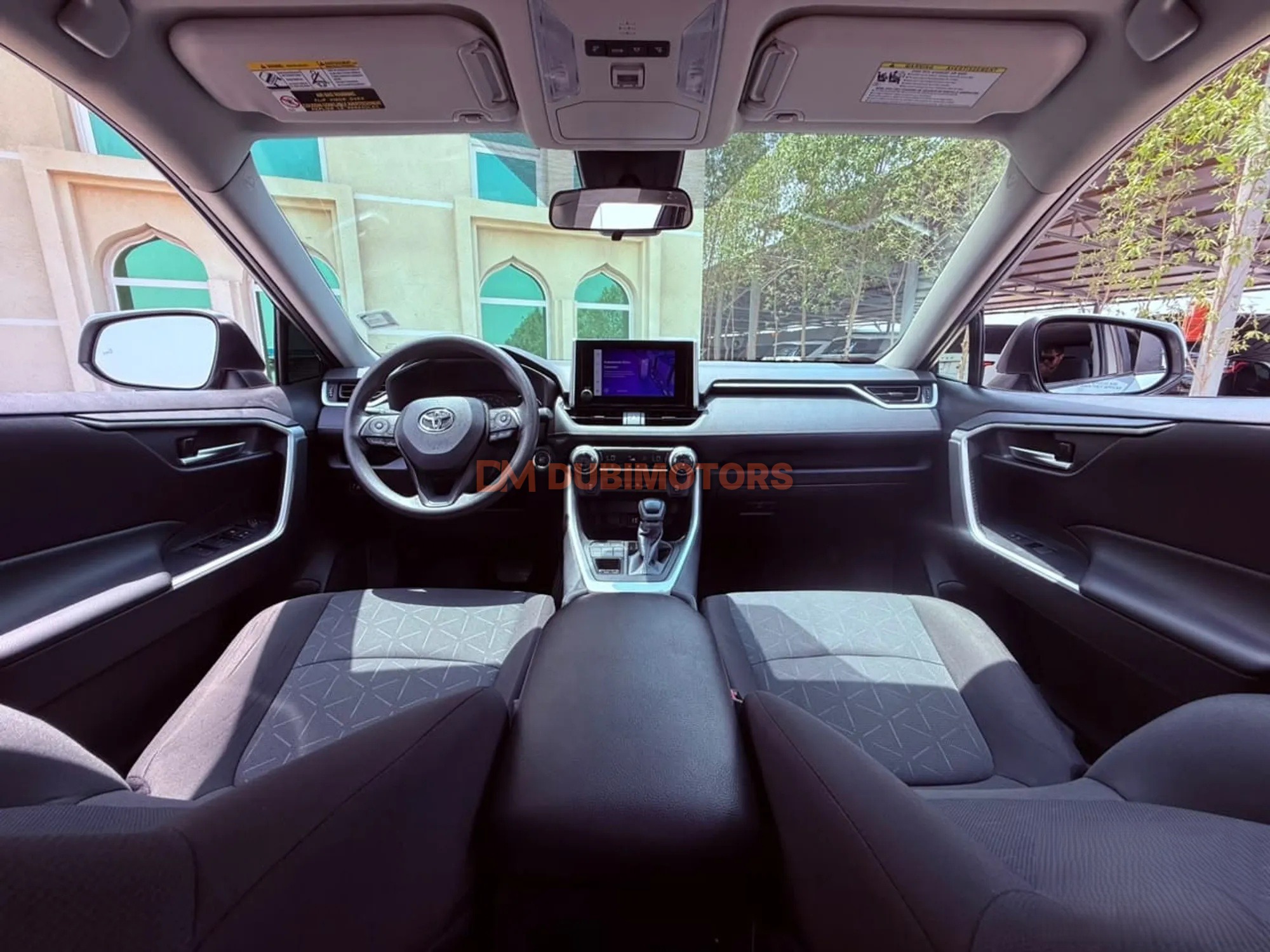 2024 Toyota RAV4 XLE for Sale in Sharjah, photo 7 of 12