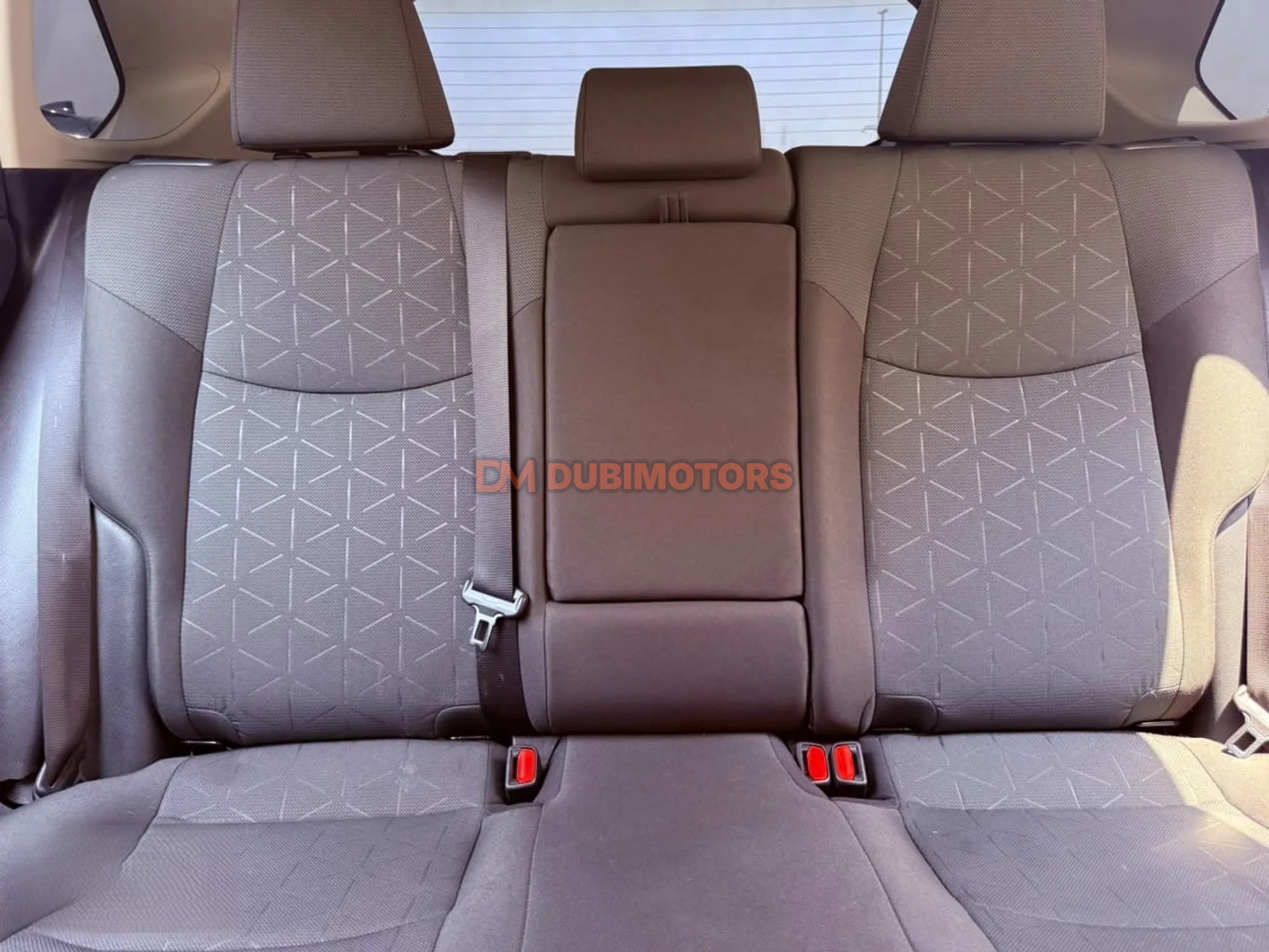 2024 Toyota RAV4 XLE for Sale in Sharjah, photo 12 of 12