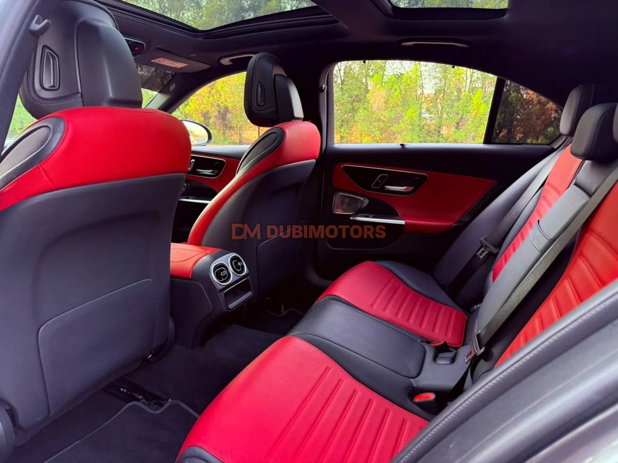 2024 Mercedes-Benz C-Class C 200 for Sale in Sharjah, photo 10 of 11