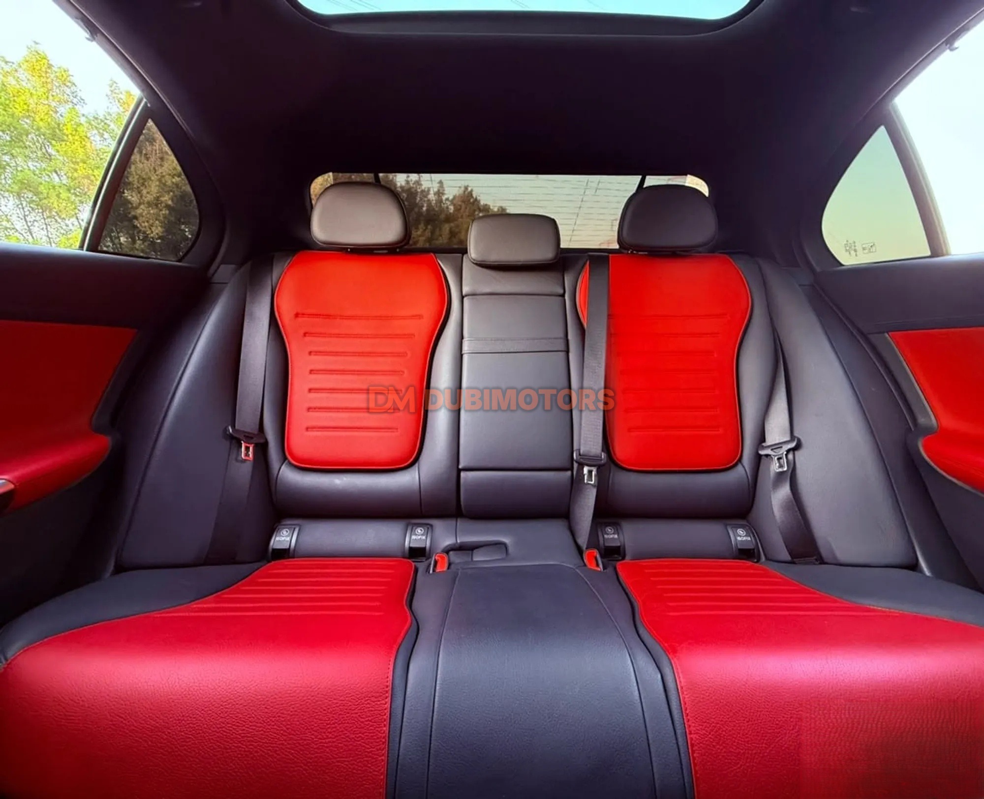 2024 Mercedes-Benz C-Class C 200 for Sale in Sharjah, photo 11 of 11