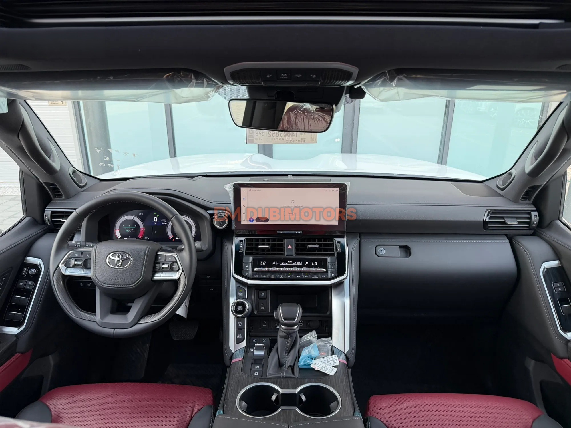 2026 Toyota Land Cruiser VX-R for Sale in Ajman, photo 10 of 15