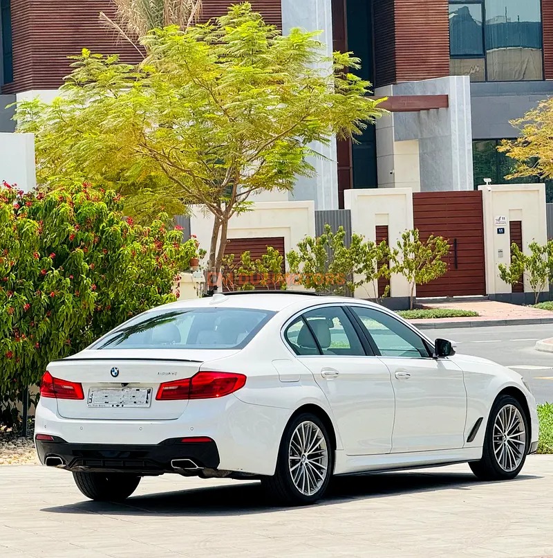 2017 BMW 5 Series 530i for Sale in Dubai, photo 5 of 18