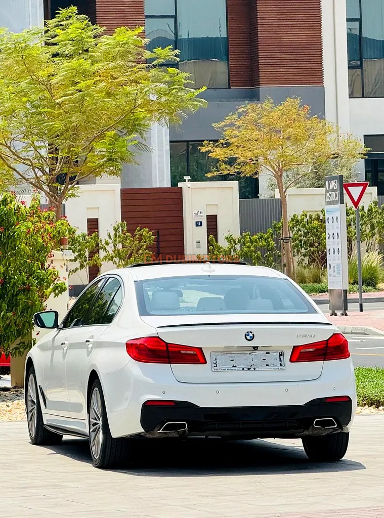 2017 BMW 5 Series 530i for Sale in Dubai, photo 8 of 18