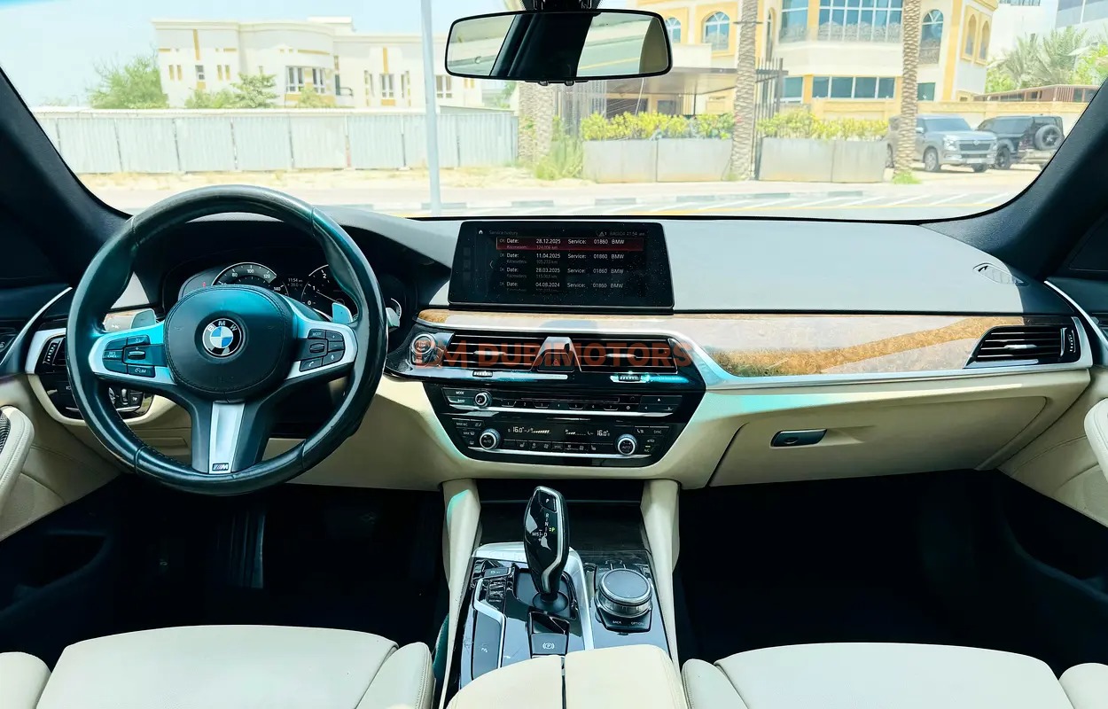 2017 BMW 5 Series 530i for Sale in Dubai, photo 17 of 18
