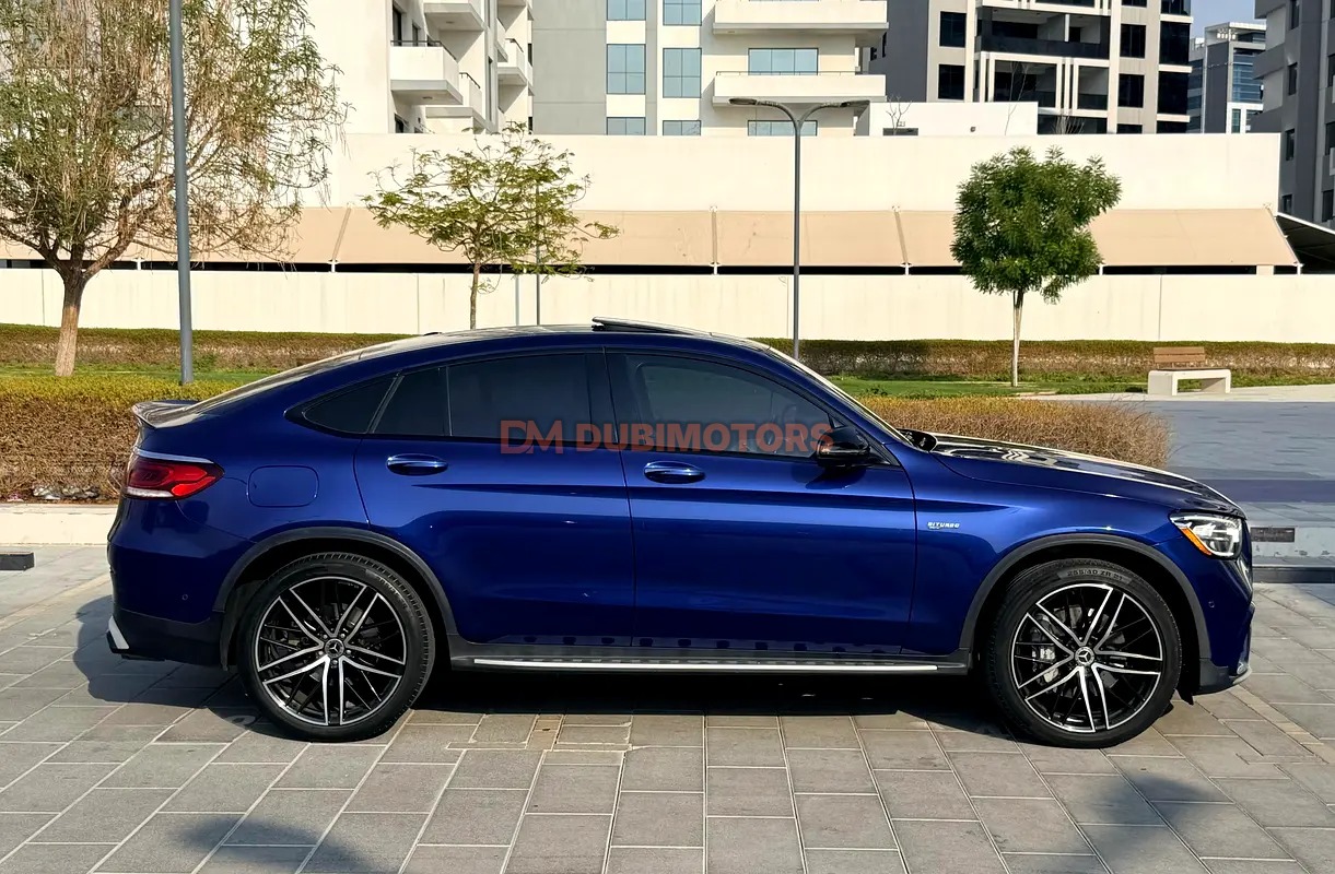 2021 Mercedes-Benz GLC GLC Coupe 43 AMG for Sale in Dubai, photo 3 of 13