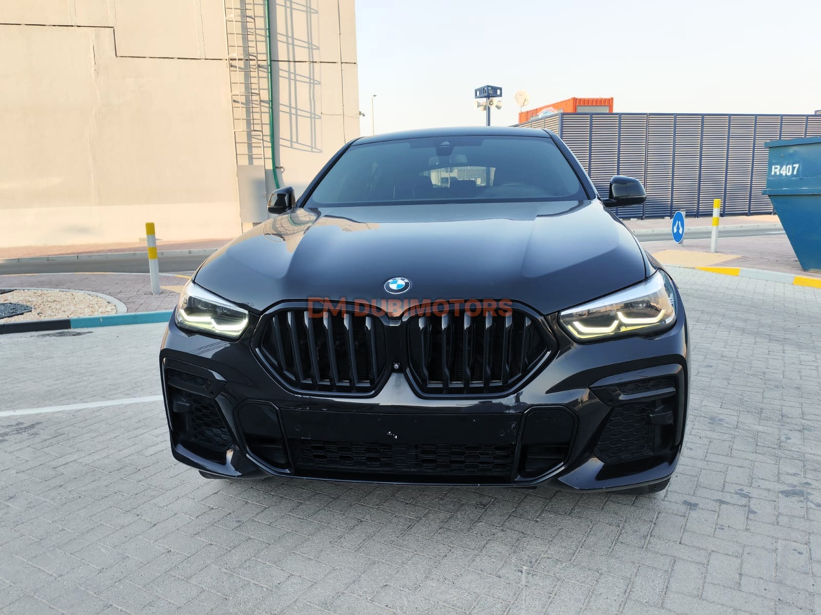 2022 BMW X6 M50i for Sale in Abu Dhabi, photo 4 of 18