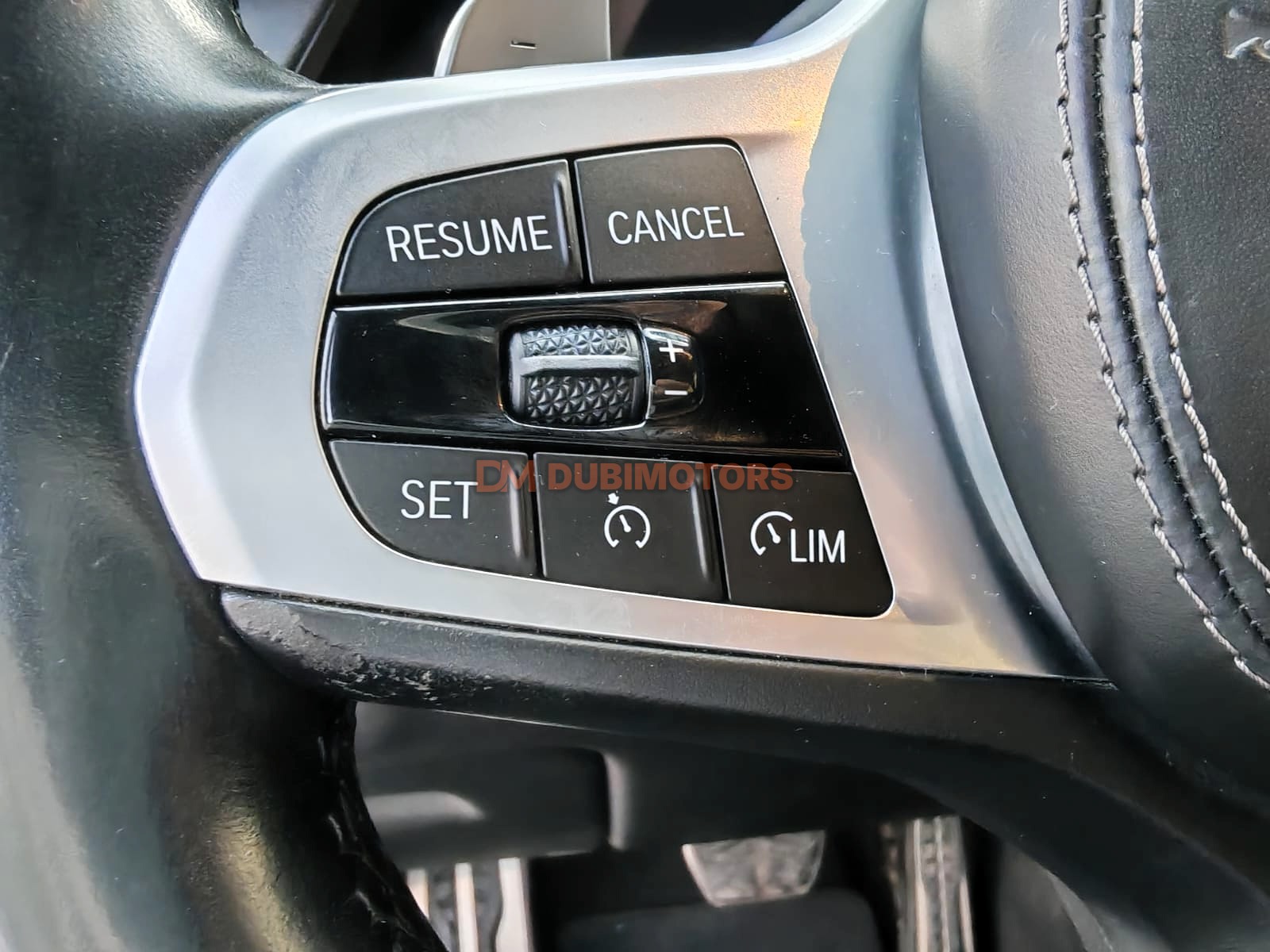 2022 BMW X6 M50i for Sale in Abu Dhabi, photo 10 of 18