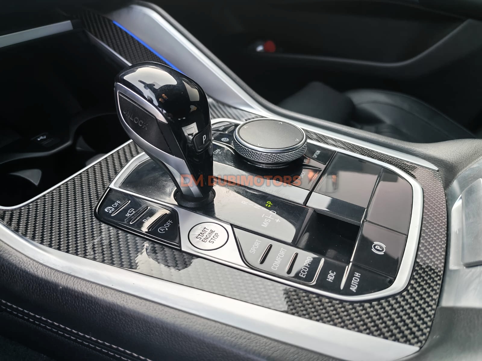 2022 BMW X6 M50i for Sale in Abu Dhabi, photo 11 of 18