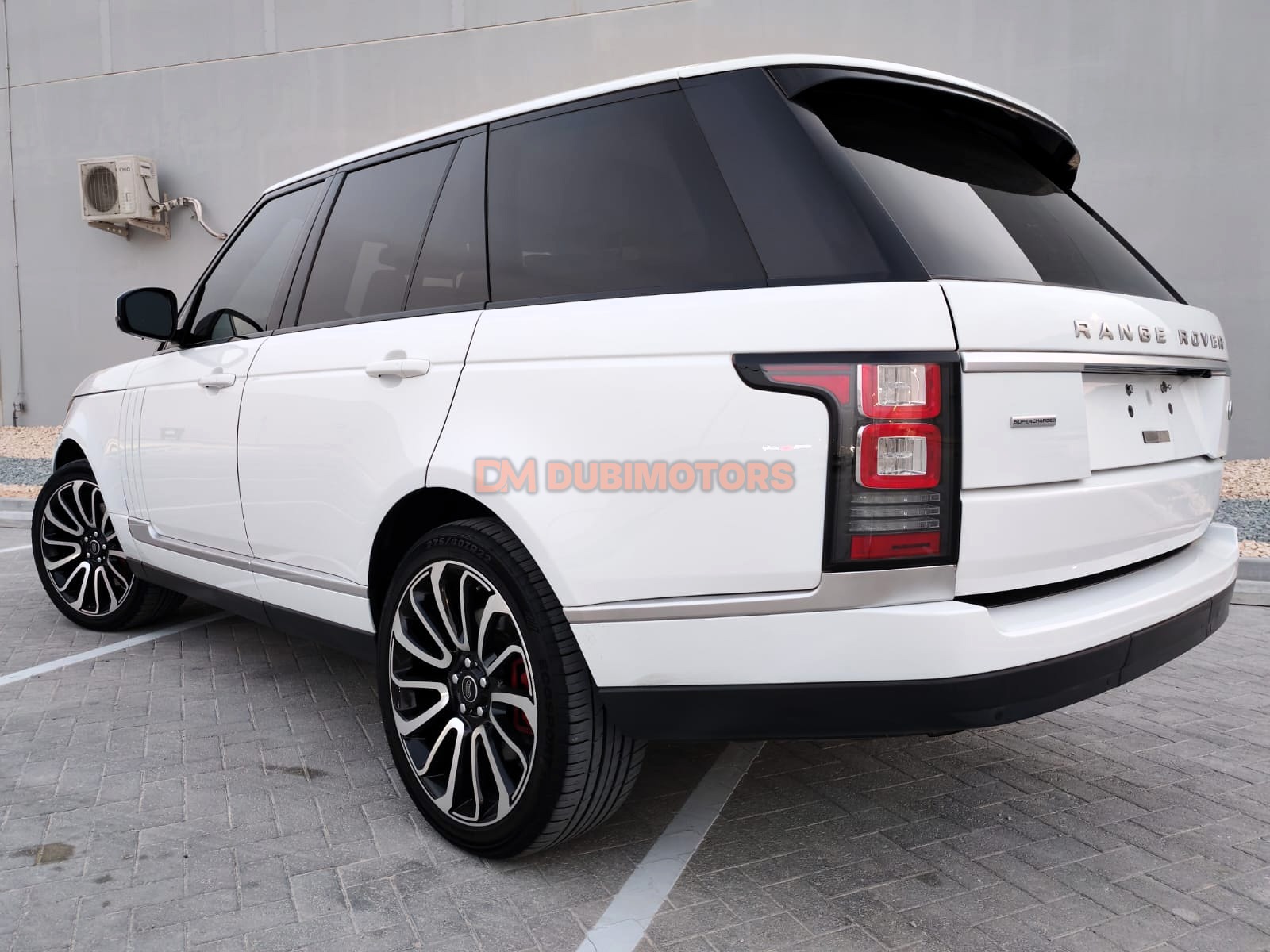 2016 Land Rover Range Rover Supercharged for Sale in Abu Dhabi, photo 3 of 18