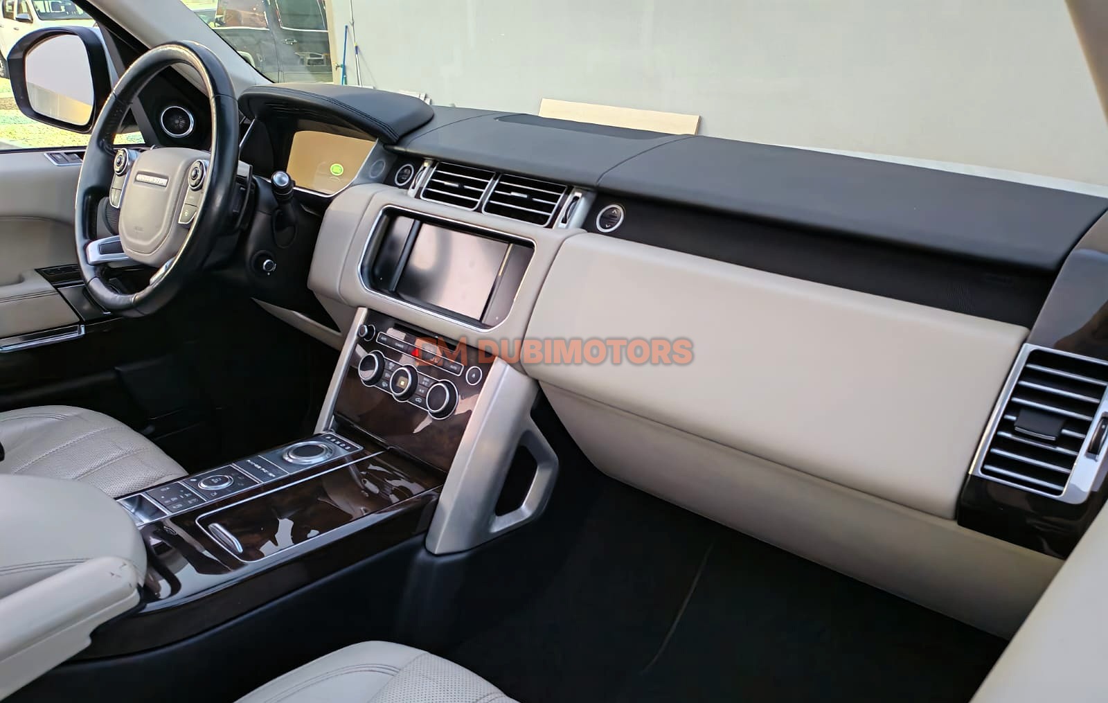 2016 Land Rover Range Rover Supercharged for Sale in Abu Dhabi, photo 8 of 18