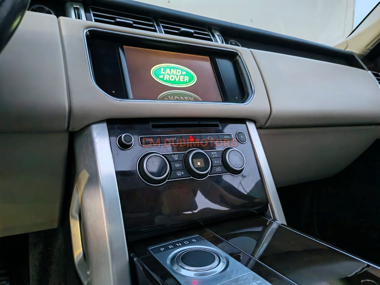 2016 Land Rover Range Rover Supercharged for Sale in Abu Dhabi, photo 18 of 18