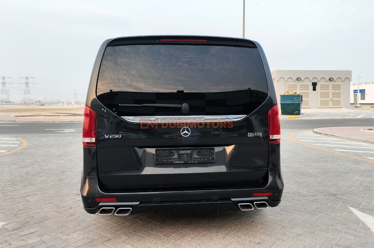 2022 Mercedes-Benz V-Class V 250 Falcon Edition for Sale in Abu Dhabi, photo 6 of 19