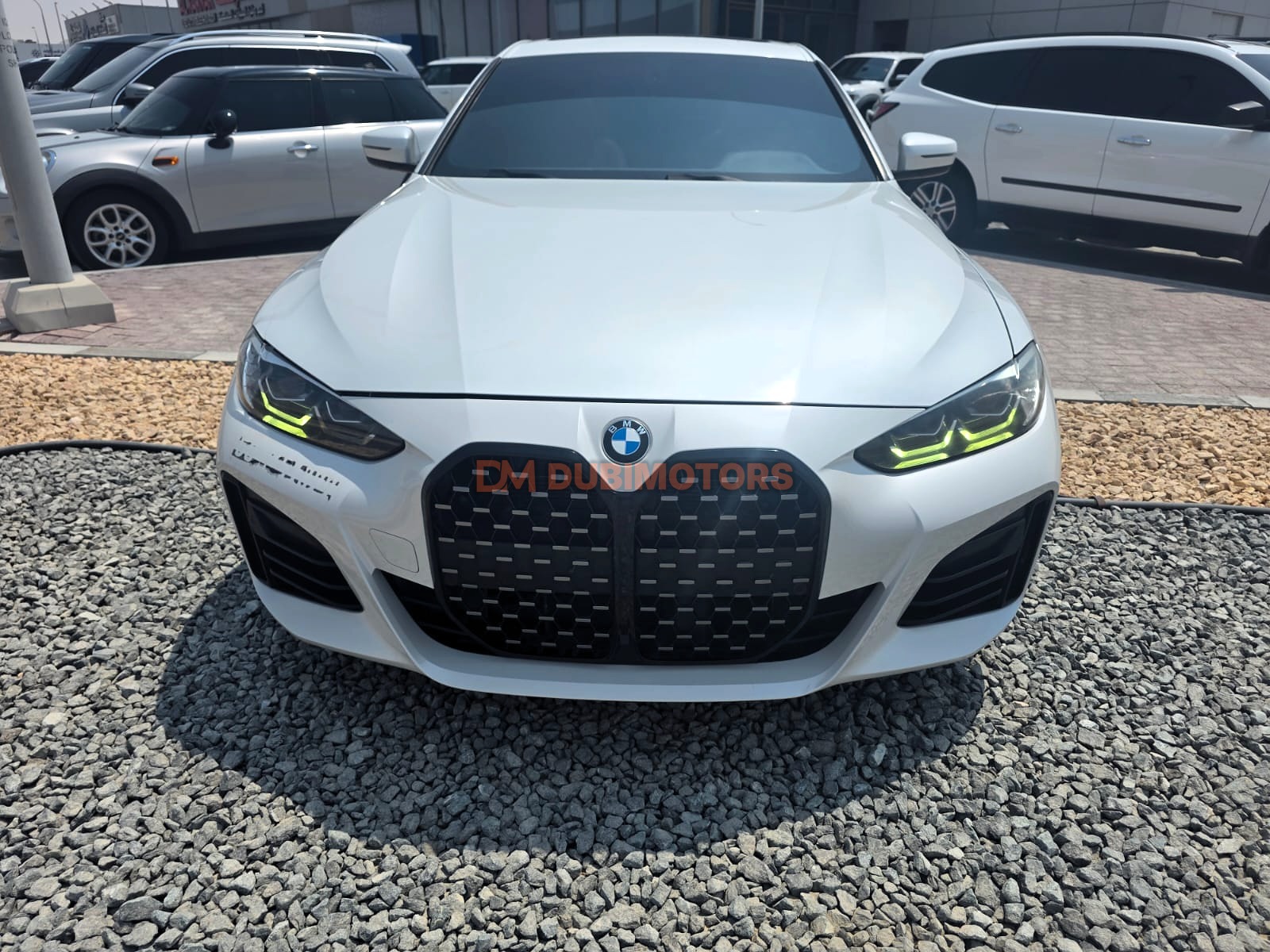 2022 BMW 4 Series 420i M Sport for Sale in Abu Dhabi, photo 8 of 18