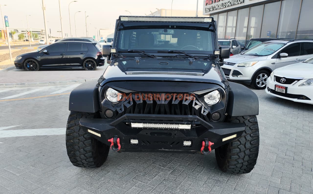 2017 Jeep Wrangler Sport for Sale in Abu Dhabi, photo 2 of 15
