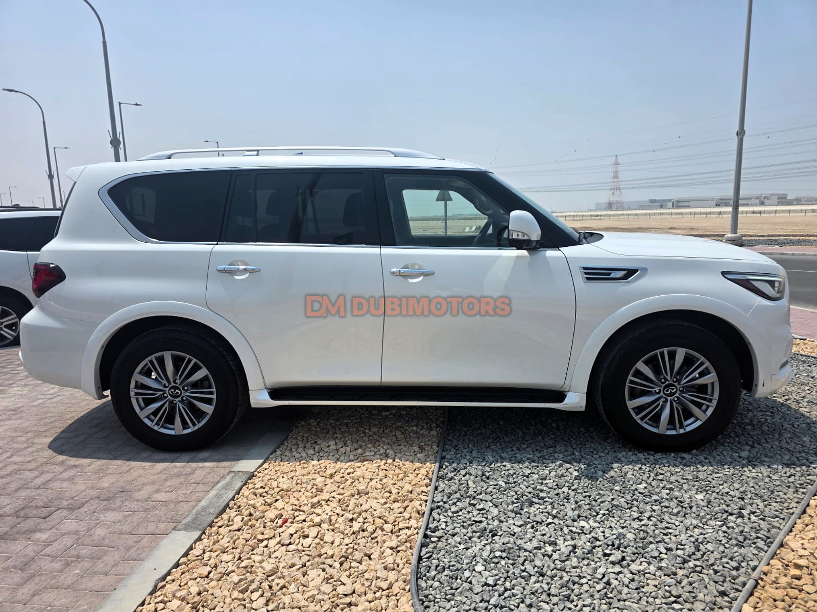 2024 Infiniti QX80 Luxe for Sale in Abu Dhabi, photo 8 of 20