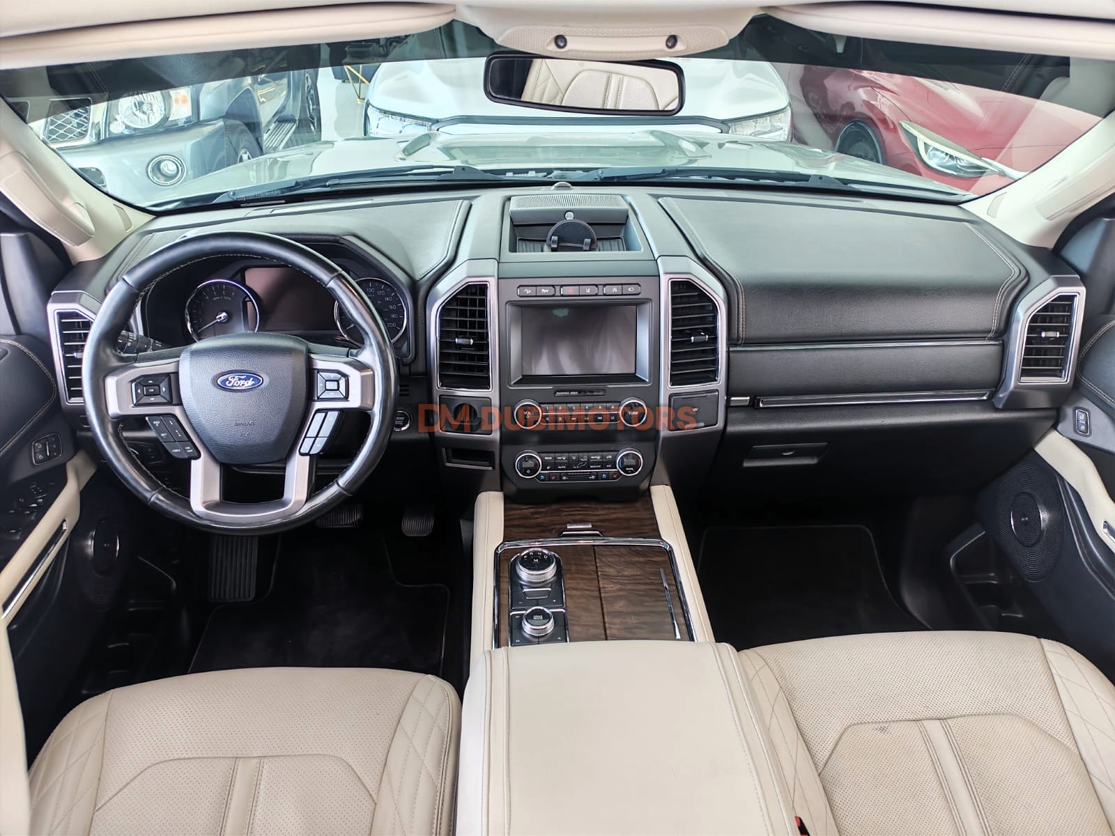 2019 Ford Expedition Platinum for Sale in Abu Dhabi, photo 8 of 17