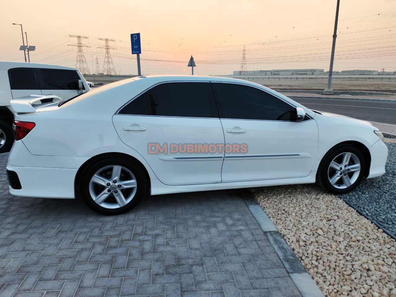 2015 Toyota Aurion Presara for Sale in Abu Dhabi, photo 2 of 16