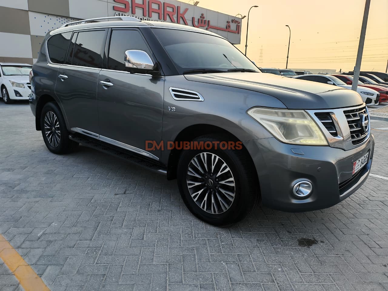 2015 Nissan Patrol Platinum for Sale in Abu Dhabi, photo 4 of 15