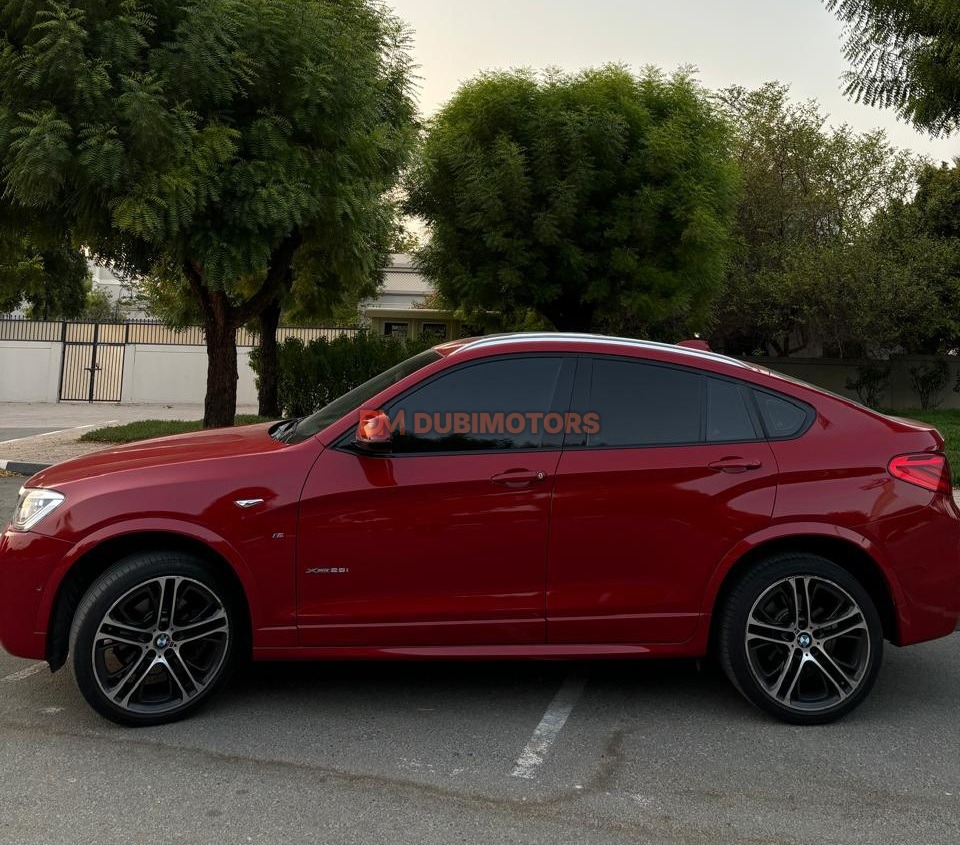 2017 BMW X4 xDrive28i M Sport for Sale in Dubai, photo 10 of 11