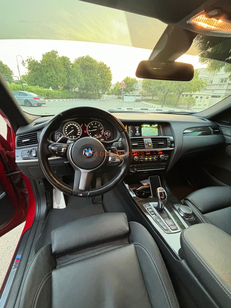 2017 BMW X4 xDrive28i M Sport for Sale in Dubai, photo 5 of 11