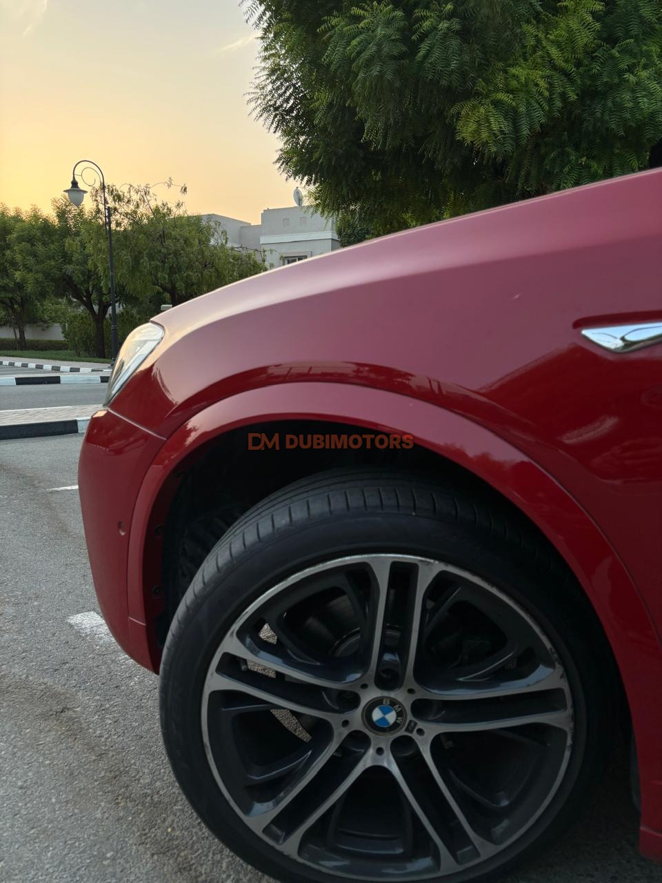 2017 BMW X4 xDrive28i M Sport for Sale in Dubai, photo 8 of 11